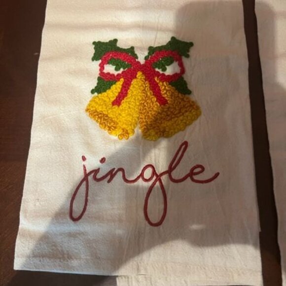 C&F Home Holiday Kitchen Towels Set Of 2  Embroidered Bells & Jingle 100% cotton - Picture 6 of 6